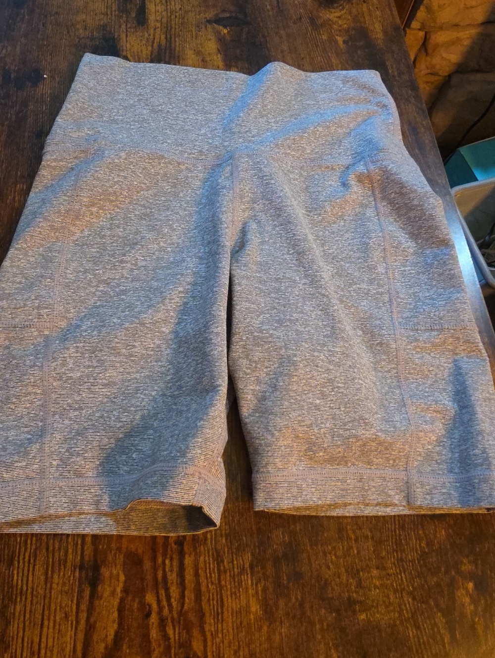 Vuori Heather Gray Biker Shorts Size Small